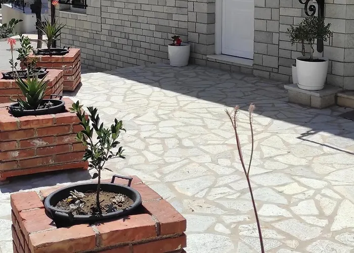 Artisan Walking Distance From The