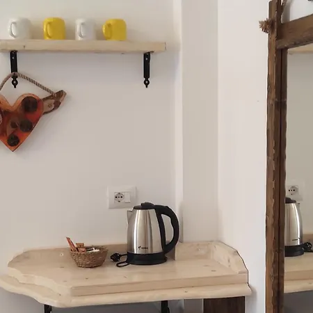 Artisan Walking Distance From The Appartamento Sarandë
